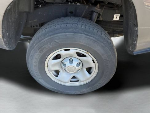 Used 2021 Toyota Tacoma SR AWD/4WD image 13