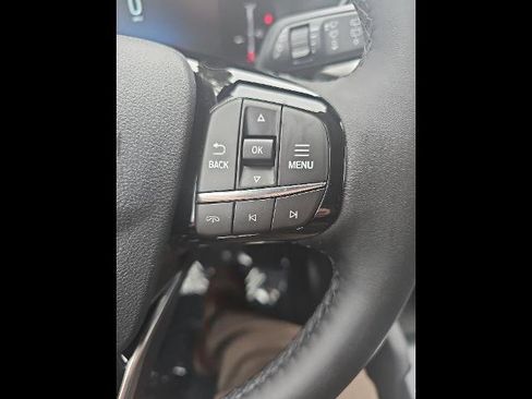 New 2025 Ford Escape SE image 14