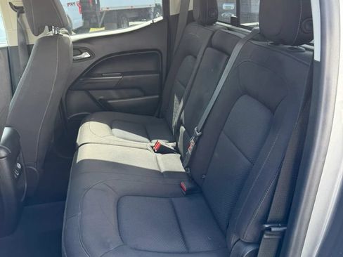 Used 2019 Chevrolet Colorado LT w/ LT Convenience Package RWD image 10