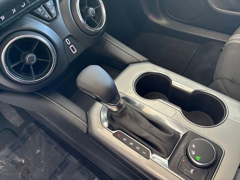 Used 2025 Chevrolet Blazer LT image 42