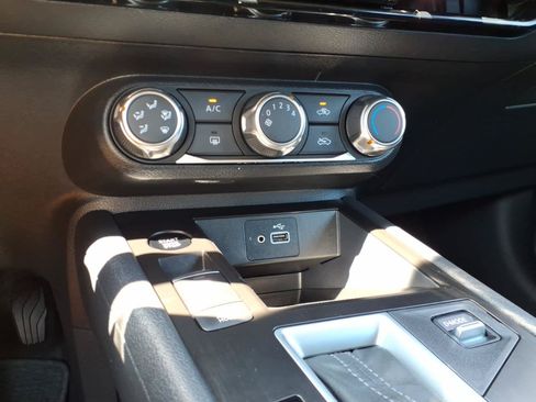 Certified 2025 Nissan Kicks S AWD/4WD image 19