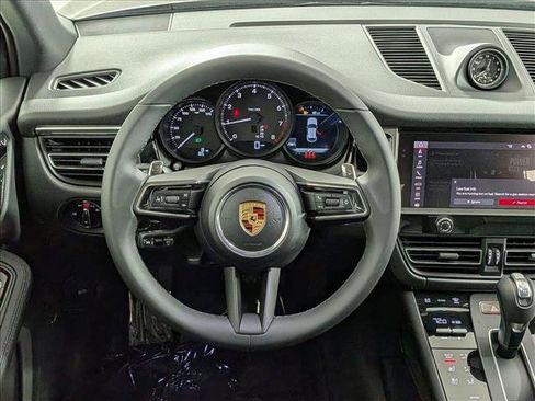 New 2026 Porsche Macan image 15