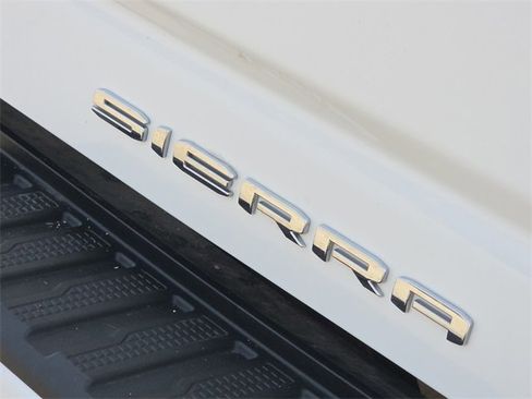 Used 2023 GMC Sierra 2500 Denali w/ Denali Ultimate Package image 10