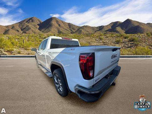 Used 2023 GMC Sierra 1500 SLE w/ X31 Off-Road Package AWD/4WD image 3