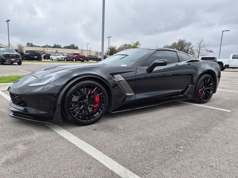 Used 2016 Chevrolet Corvette Z06 w/ Z07 Performance Package image 3