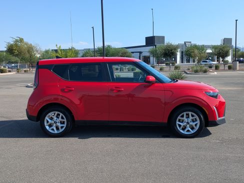 Certified 2024 Kia Soul LX w/ Option Group 015 FWD image 6