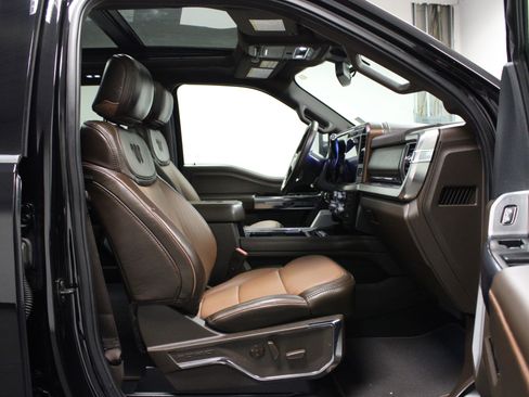 Used 2025 Ford F250 King Ranch w/ Chrome Package image 16