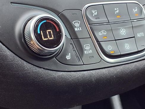 Used 2023 Chevrolet Malibu LT w/ Driver Confidence Package FWD image 5