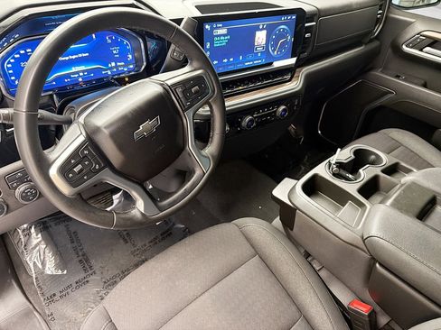 Used 2023 Chevrolet Silverado 1500 RST image 7