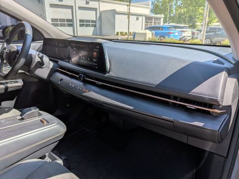 Used 2023 Nissan Ariya FWD image 38