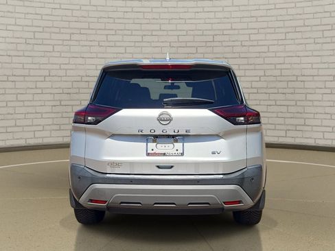 Certified 2022 Nissan Rogue SV FWD image 6