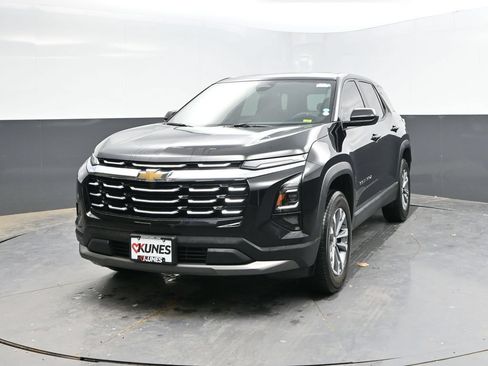 Used 2025 Chevrolet Equinox LT FWD image 5