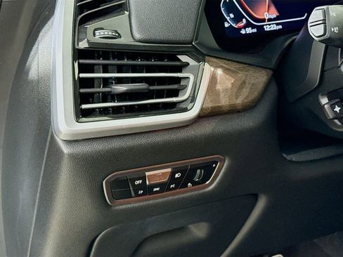 Used 2022 BMW X6 xDrive40i w/ Executive Package image 10