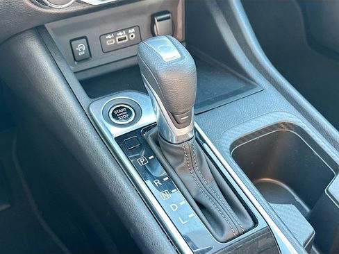 Used 2024 Nissan Sentra SV image 23