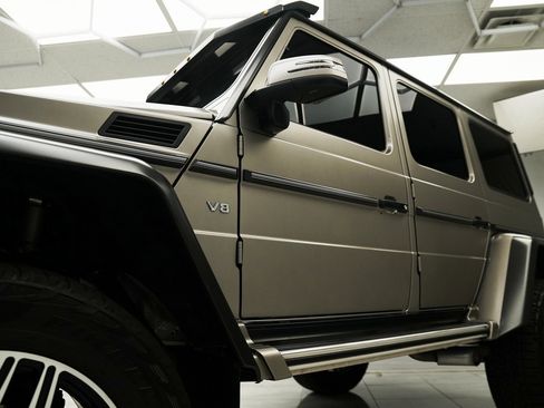 Used 2017 Mercedes-Benz G 550 Squared image 14