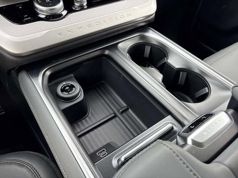 New 2026 Ford Expedition Active RWD image 29