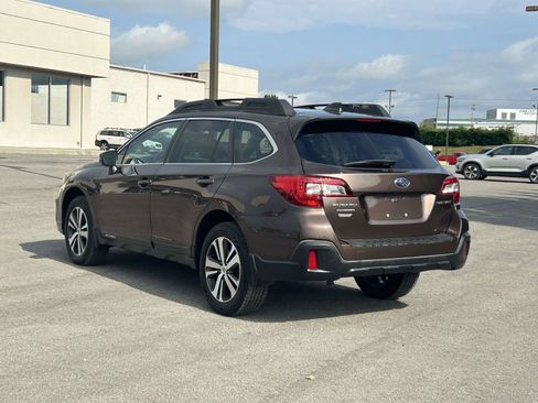 Used 2019 Subaru Outback 2.5i Limited w/ Popular Package #2 AWD/4WD image 5