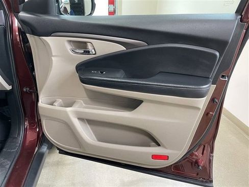 Used 2018 Honda Pilot EX-L image 24