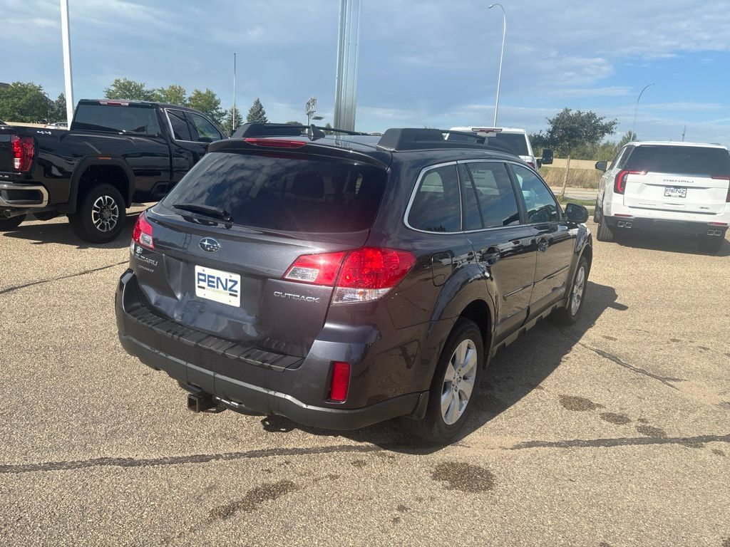 Used 2012 Subaru Outback 2.5i Limited w/ Moonroof Pkg AWD/4WD image 8