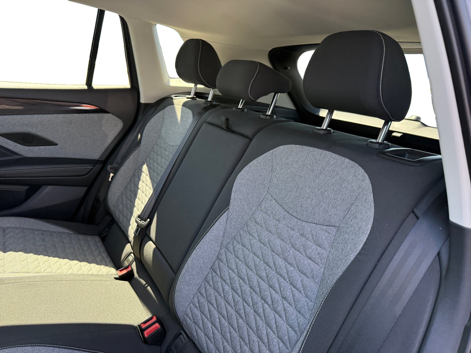 Certified 2025 Volkswagen Tiguan S FWD image 16