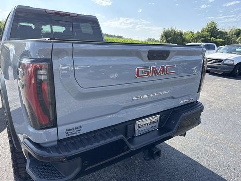 Certified 2025 GMC Sierra 2500 AT4X AWD/4WD image 33