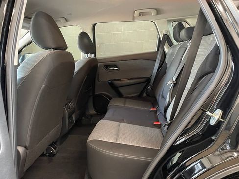Certified 2023 Nissan Rogue SV FWD image 16