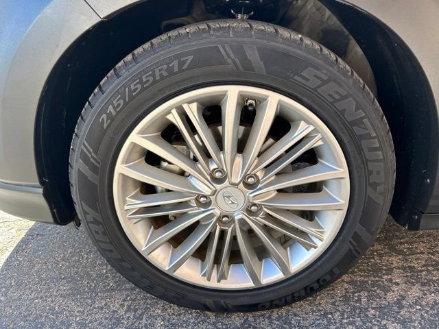 Used 2018 Hyundai Kona SEL w/ SEL Tech Package 02 FWD image 14