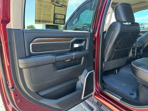 Used 2022 RAM 3500 Laramie AWD/4WD image 28