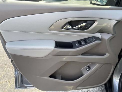Certified 2020 Chevrolet Traverse LT FWD image 15