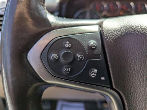 Certified 2020 Chevrolet Suburban LT AWD/4WD image 15