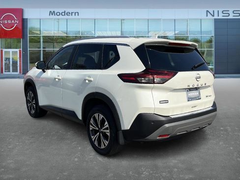 Certified 2023 Nissan Rogue SV w/ SV Premium B Package image 7