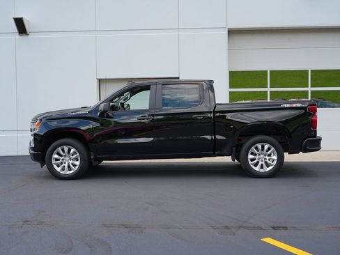 Used 2023 Chevrolet Silverado 1500 Custom AWD/4WD image 6