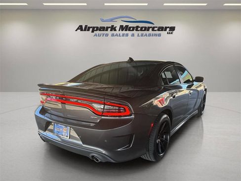 Used 2022 Dodge Charger GT image 5