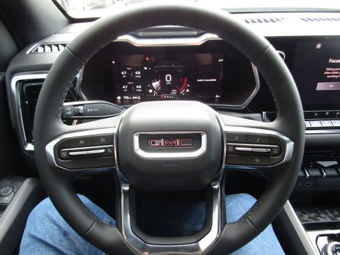 New 2026 GMC Canyon Elevation w/ Convenience Package AWD/4WD image 25