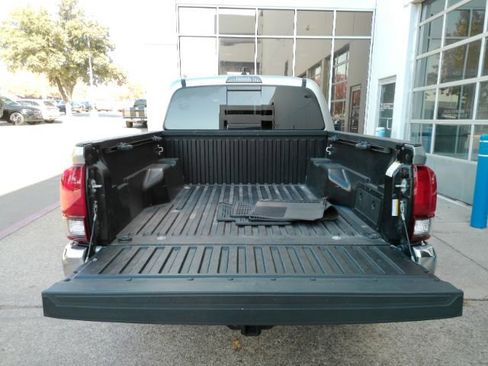 Used 2022 Toyota Tacoma SR5 image 6