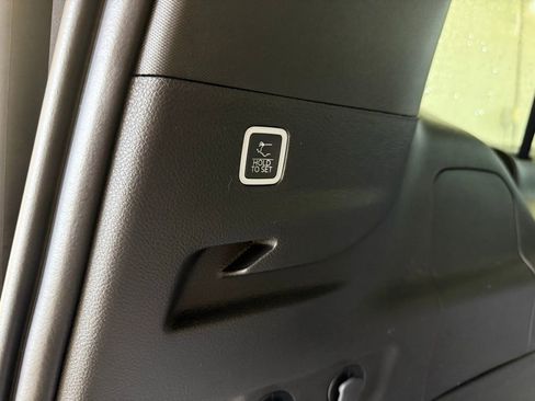 New 2026 Jeep Grand Wagoneer L 4WD w/ Premium Group I image 34