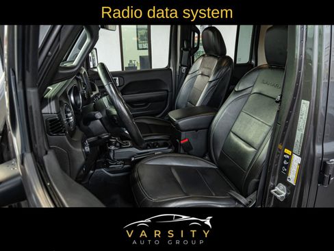 Used 2022 Jeep Wrangler Unlimited Sahara w/ Cold Weather Group image 15