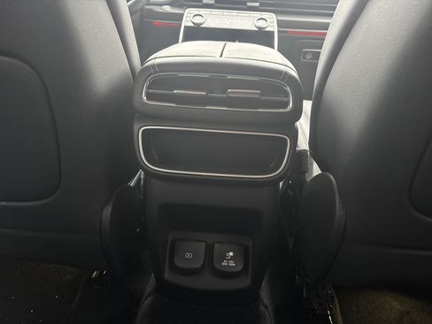 Used 2024 Genesis GV80 2.5T image 36