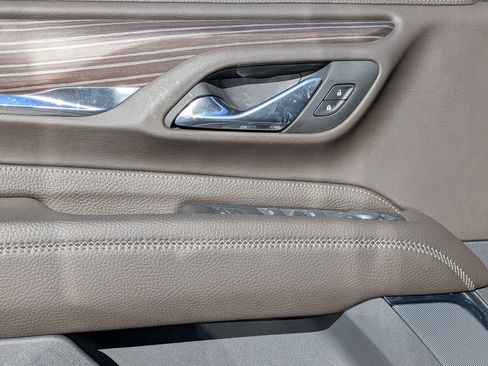 Used 2024 GMC Yukon Denali w/ Denali Reserve Package image 13