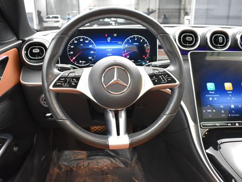 Used 2025 Mercedes-Benz C 300 4MATIC Sedan image 17