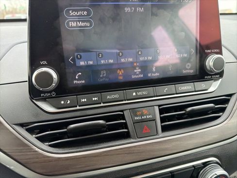 Used 2024 Nissan Altima 2.5 SV image 46