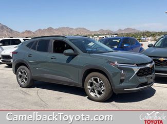 Used 2025 Chevrolet Trax LT FWD video 1