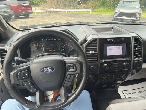 Used 2019 Ford F150 XLT w/ Equipment Group 302A Luxury AWD/4WD image 29