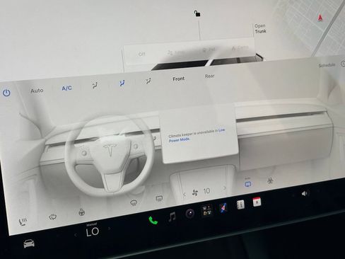 Used 2022 Tesla Model Y Long Range AWD/4WD image 17