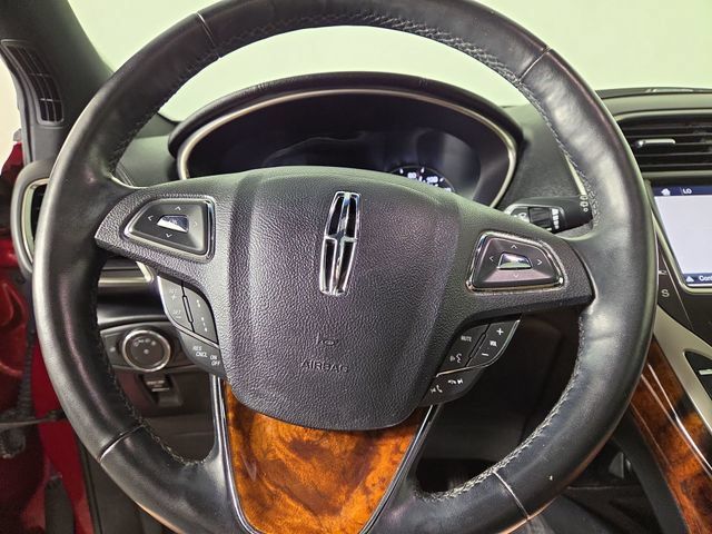 Used 2018 Lincoln MKX Reserve w/ Driver Assistance Package AWD/4WD image 22