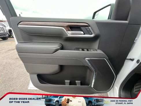 New 2026 GMC Sierra 1500 Elevation image 24