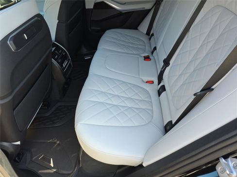 New 2026 BMW X5 xDrive50e w/ M Sport Package AWD/4WD image 16