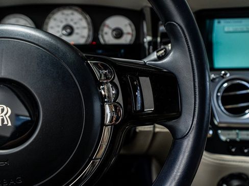 Used 2017 Rolls-Royce Wraith image 41