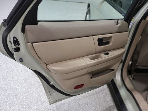 Used 2006 Ford Taurus SEL FWD image 19