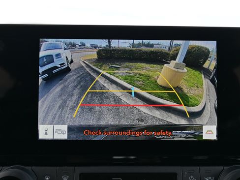 Used 2025 Toyota Grand Highlander FWD image 24